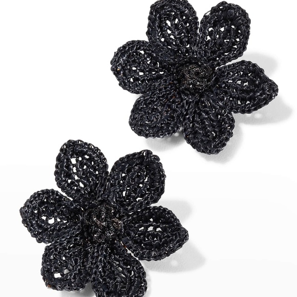 OSCAR DE LA RENTA Raffia Gardenia Earrings Black - Picture 1 of 5
